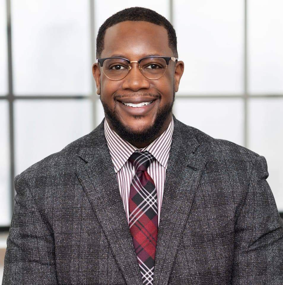 Headshot of Dr. Alena Zachery-Ross